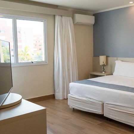 Vinhedo Plaza Hotel Bagian luar foto