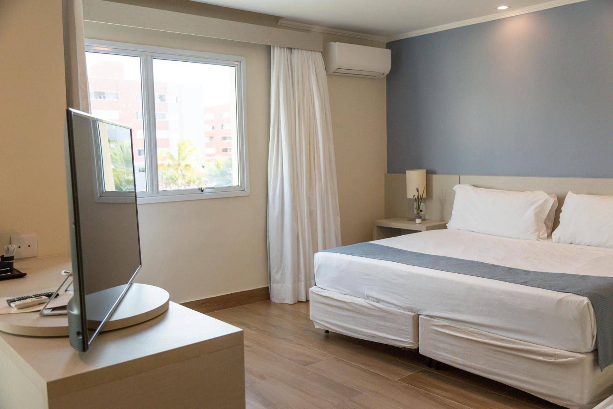 Vinhedo Plaza Hotel Bagian luar foto